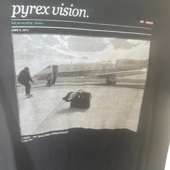 Pyrex Vision Black Graphic T-Shirt